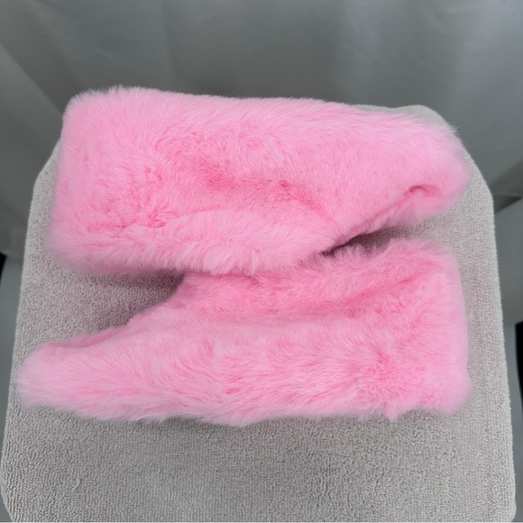 Grosvenor Fuzzy Slippers 10 Pink Slip On Loungewear New - Picture 5 of 8